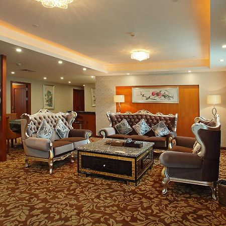 Jollies International Hotel Guangzhou Bagian luar foto